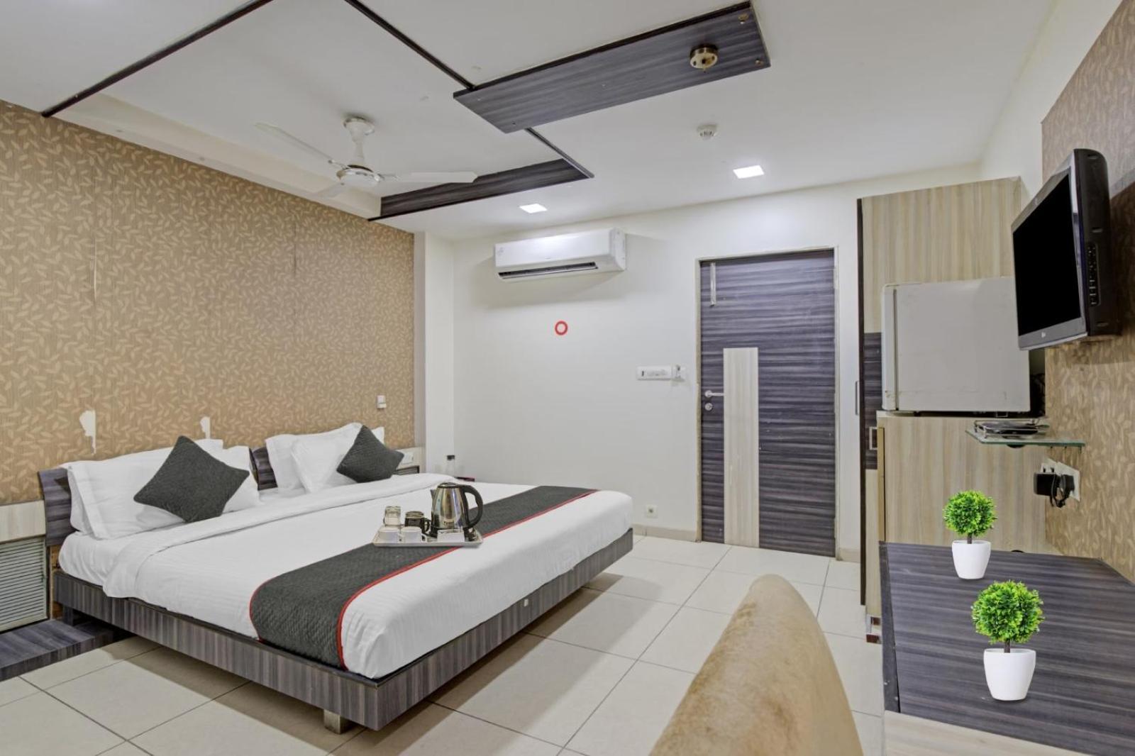 Hotel Tej International Plaza Near Igi Airport Delhi Neu-Delhi Exterior foto